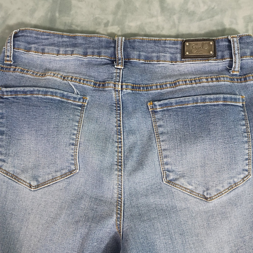 Earl Jean Womens Skinny Jeans Size 12 Medium Wash Floral Butterfly Embroidered - Picture 5 of 8
